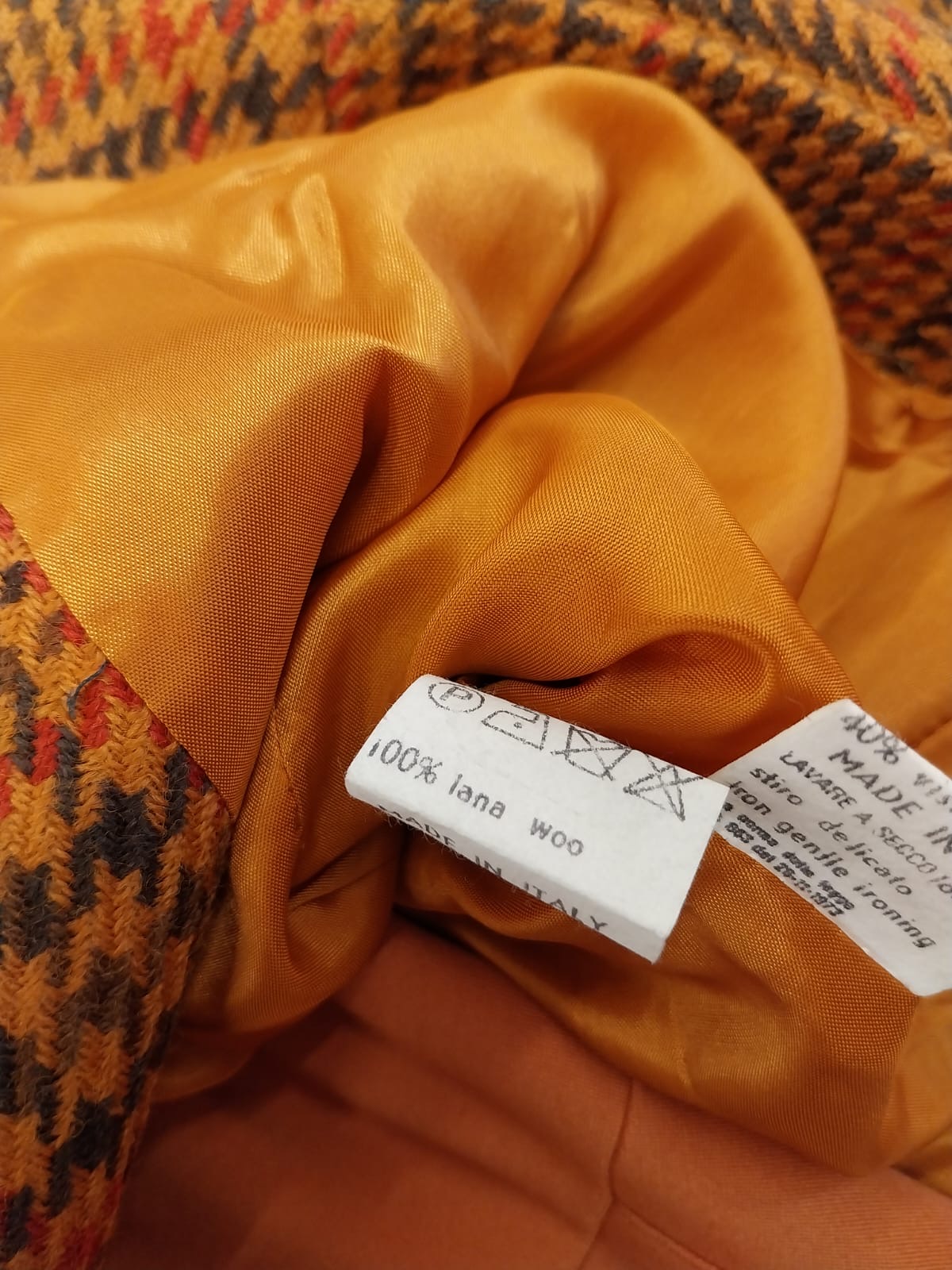 Blazer made of pure checked wool