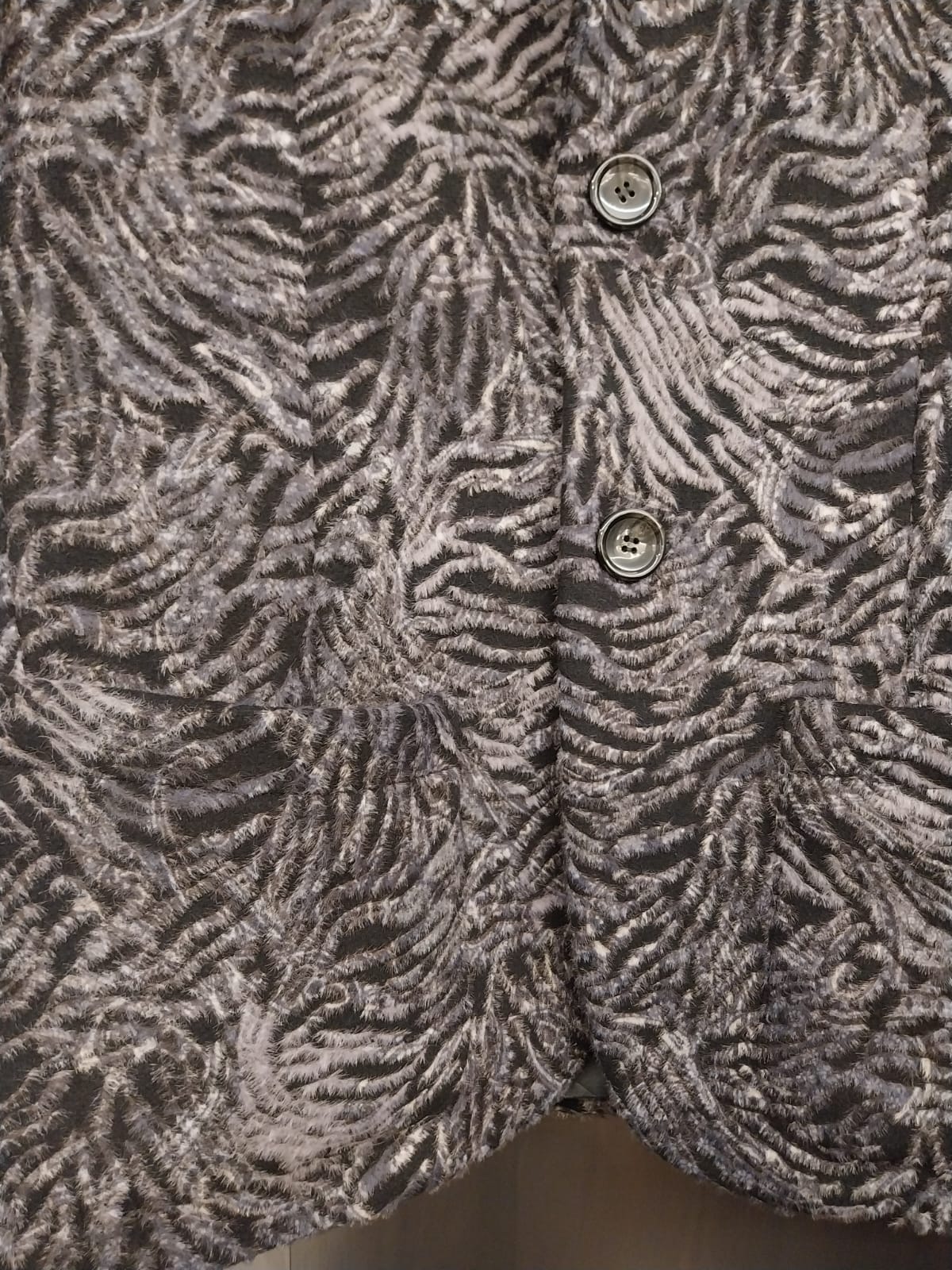 Men's Wool and Cashmere Jacket with Textured Pattern