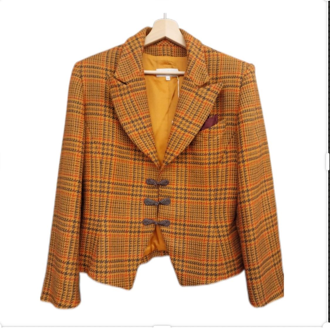 Blazer made of pure checked wool