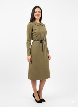 Midikleid aus leichter Wolle mit Ledergürtel